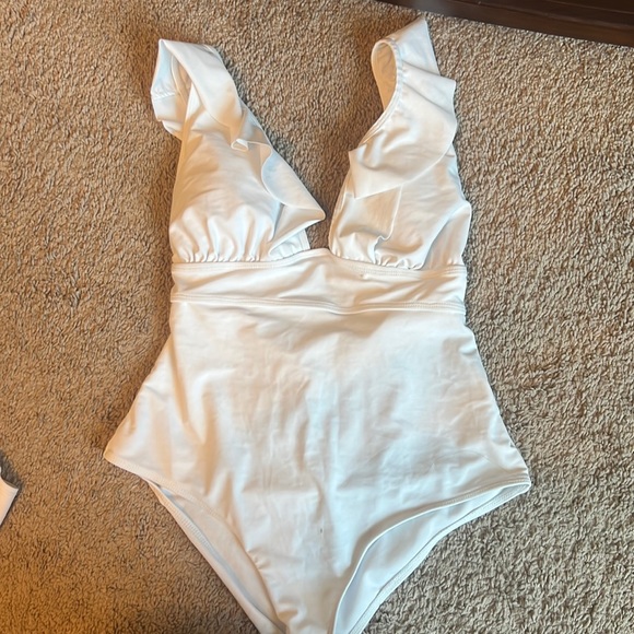 White ruffled one piece swimsuit - Picture 1 of 1